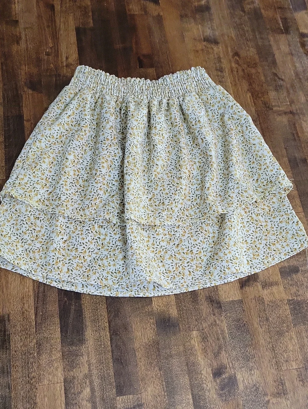 Hayden Girls Cream and Yellow Floral Tiered Skirt Size L
